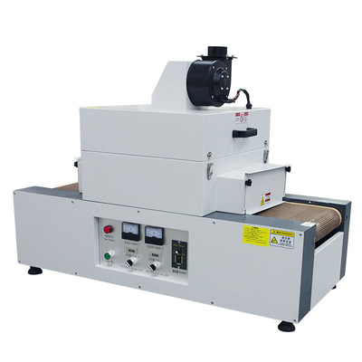 เดสก์ท็อปขนาดเล็ก 2KW UV Curing Machine เครื่องเป่า 300 มม. เข็มขัดที่ใช้ในเคสโทรศัพท์มือถือ